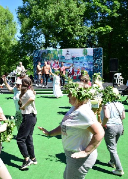 Троицкие гулянья в дворянской усадьбе. Программа