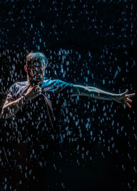 Шоу под дождем (Ковров)